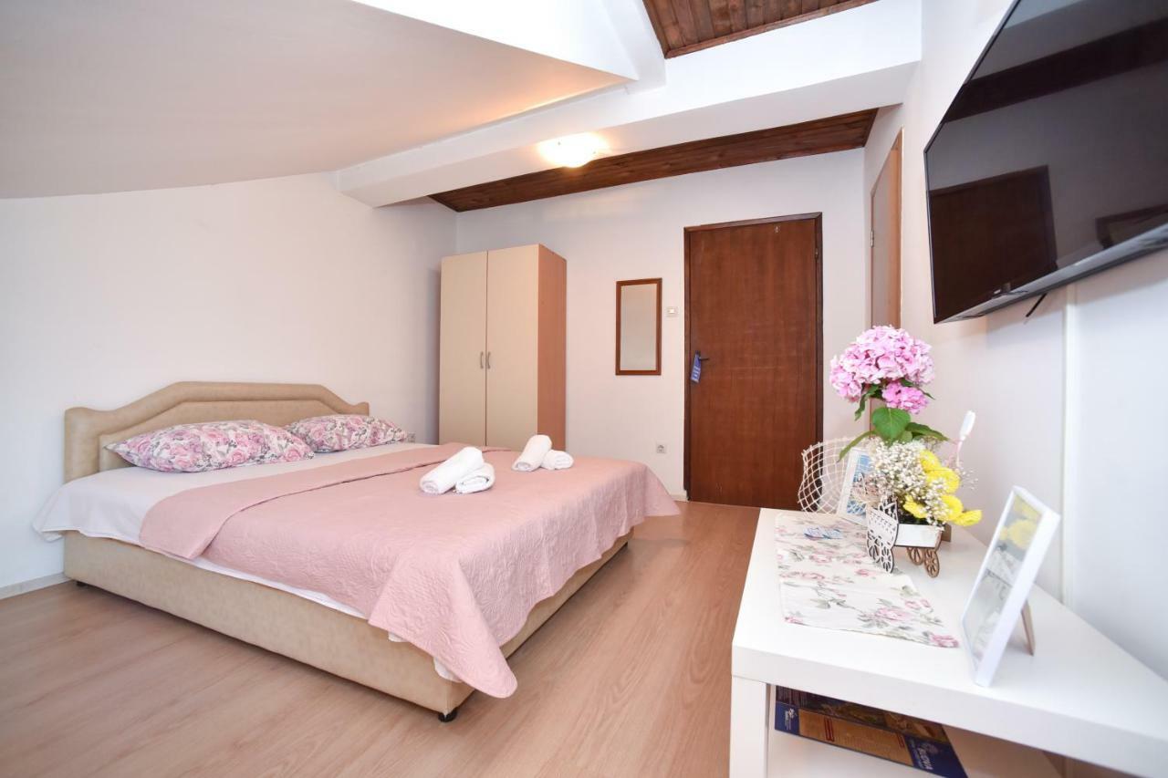 Bonik Apartment *